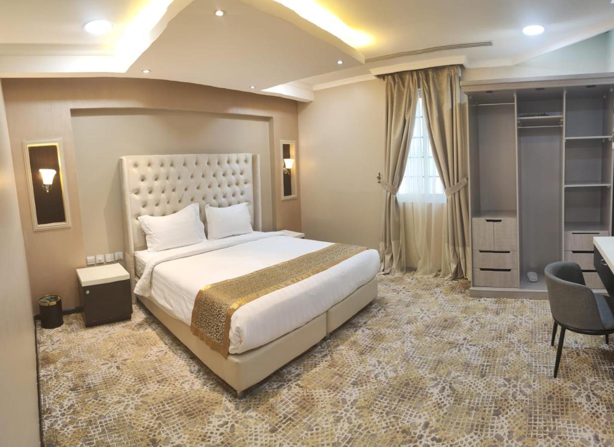اصاله الشروق للأجنحه الفندقيه Khobar Bagian luar foto