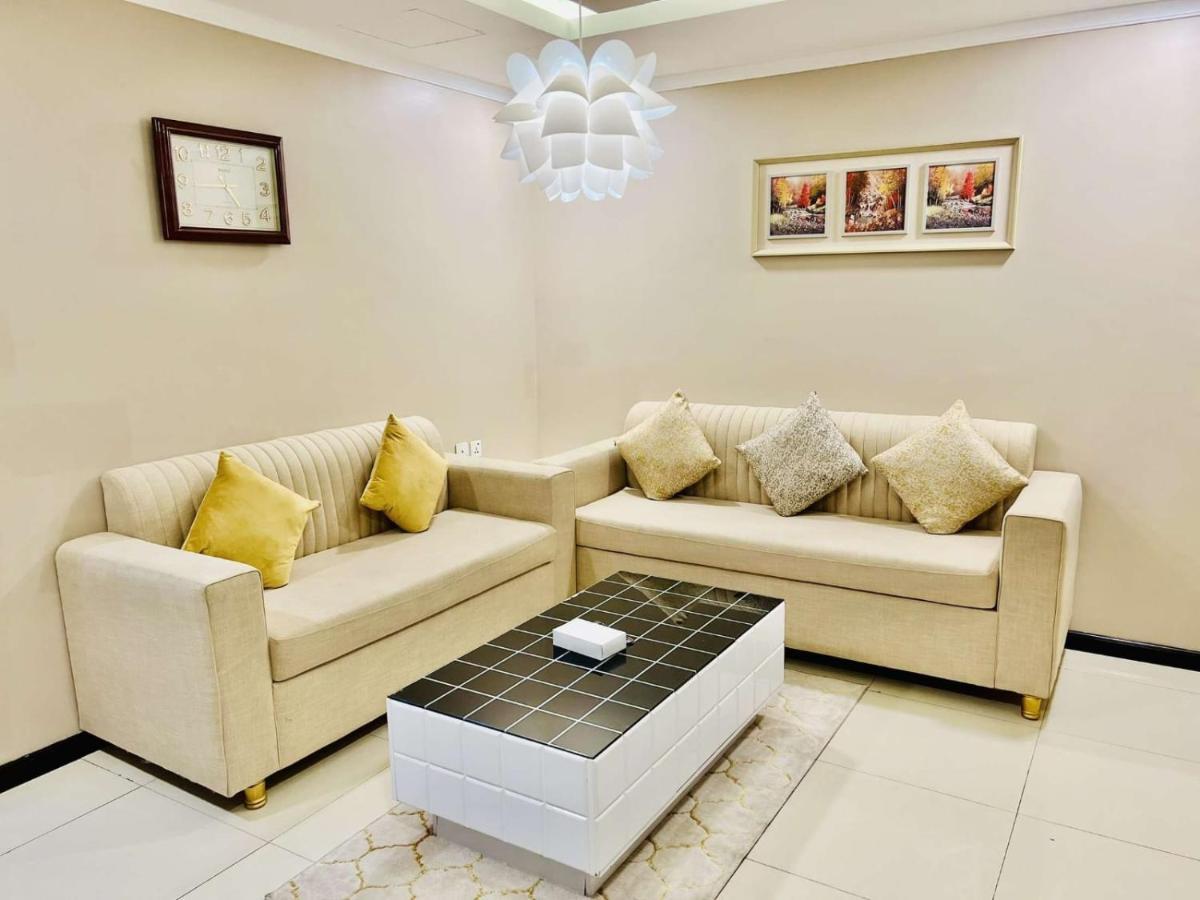 اصاله الشروق للأجنحه الفندقيه Khobar Bagian luar foto