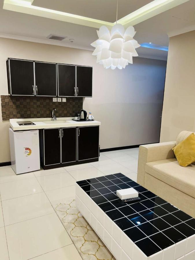 اصاله الشروق للأجنحه الفندقيه Khobar Bagian luar foto