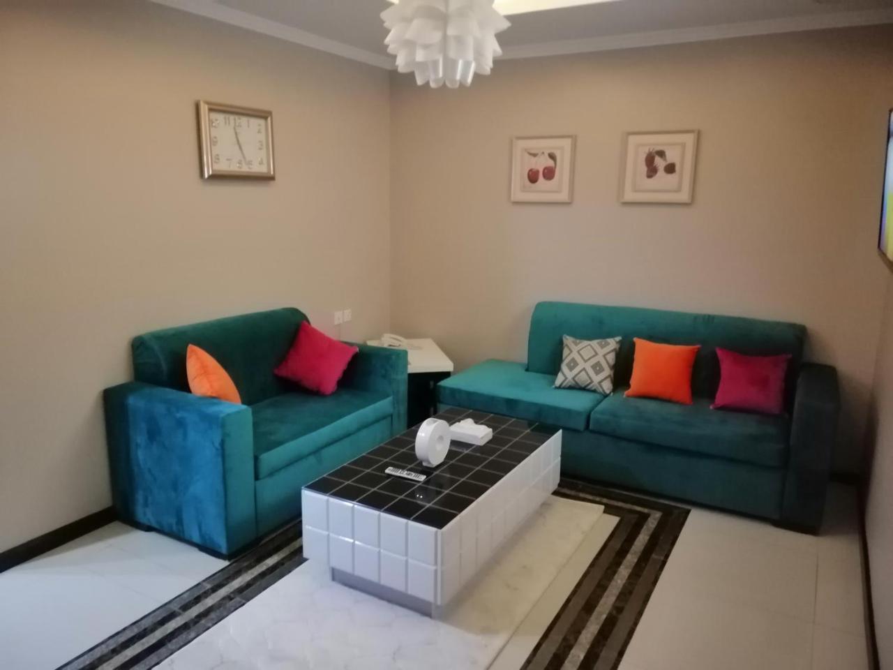 اصاله الشروق للأجنحه الفندقيه Khobar Bagian luar foto