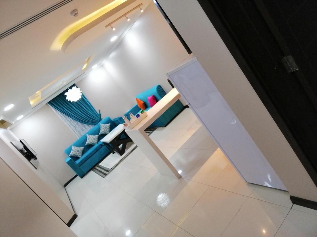 اصاله الشروق للأجنحه الفندقيه Khobar Bagian luar foto