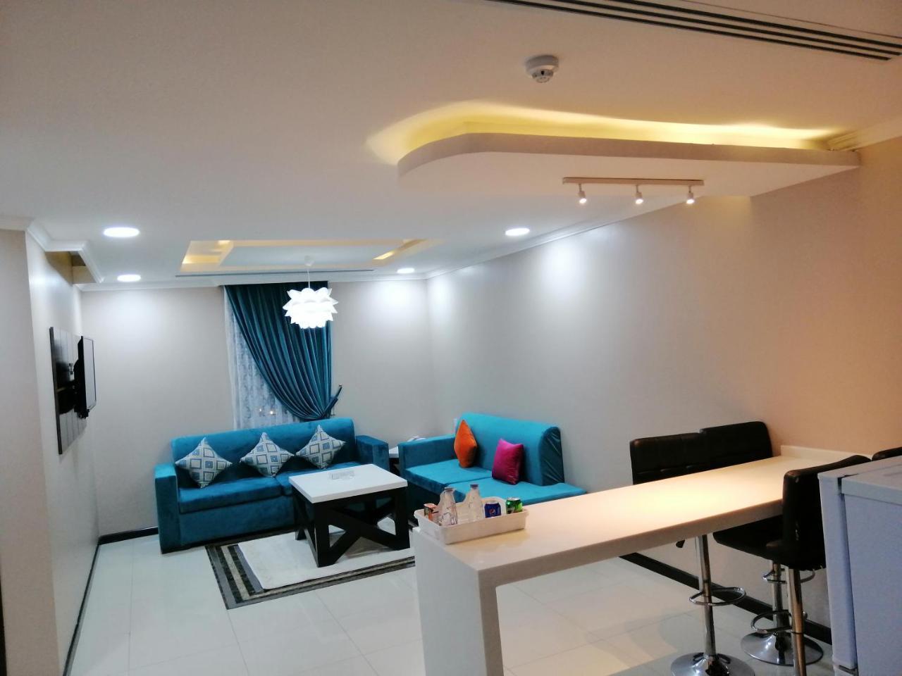 اصاله الشروق للأجنحه الفندقيه Khobar Bagian luar foto