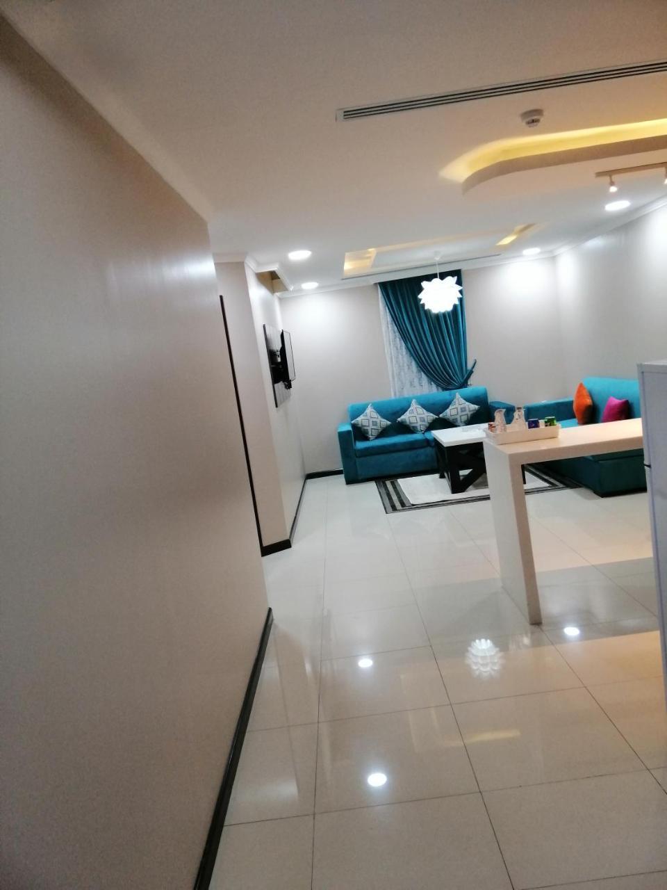 اصاله الشروق للأجنحه الفندقيه Khobar Bagian luar foto